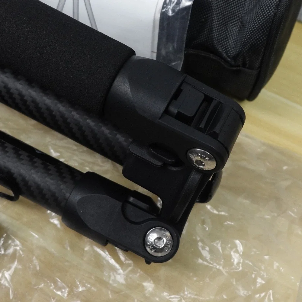 Geekoto CT25Plus Carbon Fiber Tripod w/Carrying Bag Lightweight & Adjustable